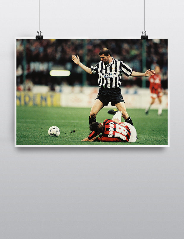 Zidane vs. Roberto Baggio - Calcio 97